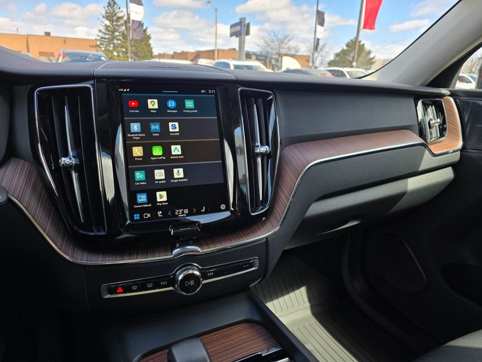 2024 Volvo XC60 PLUS DARK THEME-28