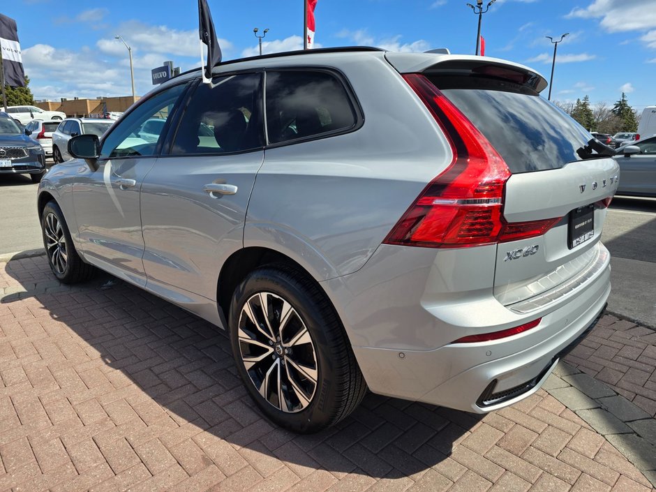 2024 Volvo XC60 PLUS DARK THEME-11