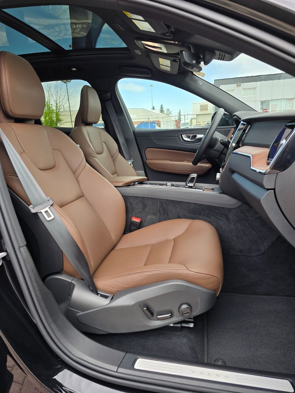 2024 Volvo XC60 PLUS DARK THEME-23