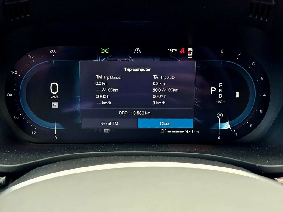 2024 Volvo XC60 PLUS DARK THEME-1