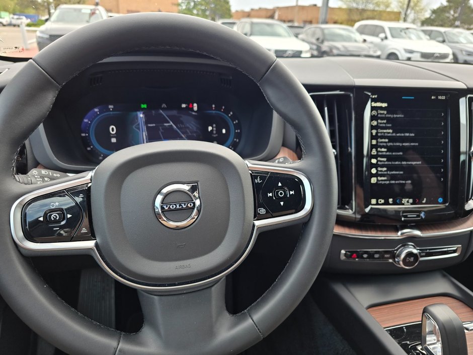 2024 Volvo XC60 PLUS DARK THEME-27