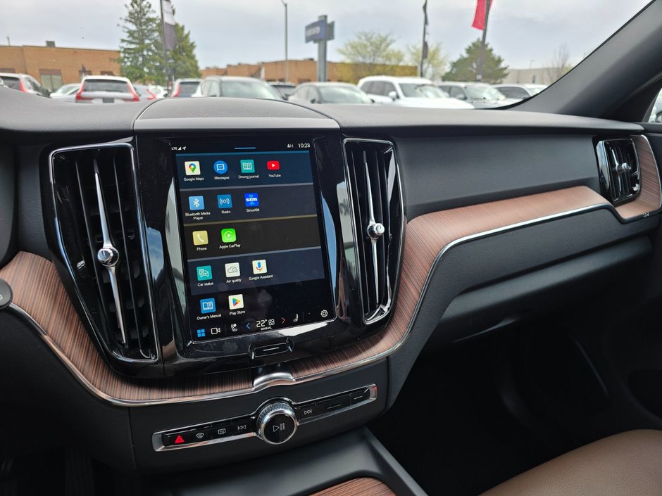 2024 Volvo XC60 PLUS DARK THEME-28