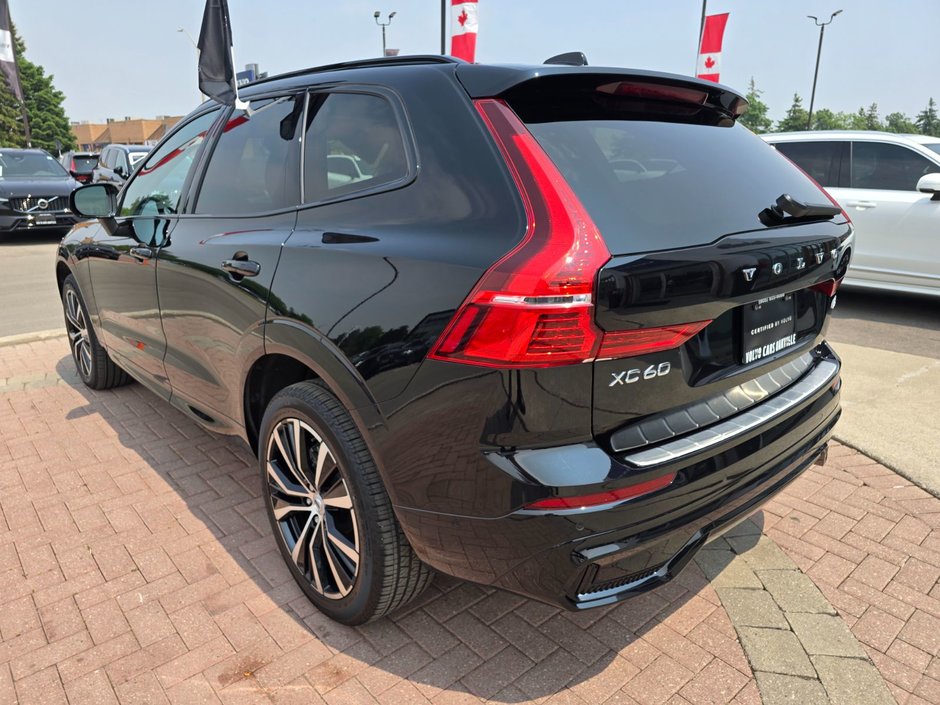 2024 Volvo XC60 PLUS DARK THEME-11