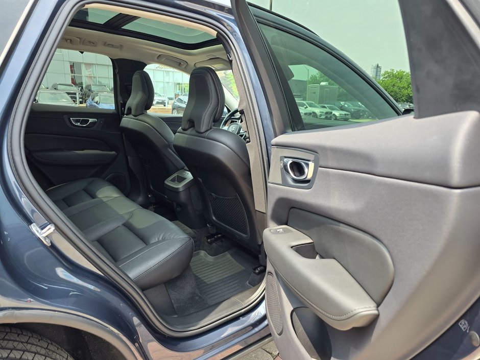 2024 Volvo XC60 PLUS DARK THEME-18
