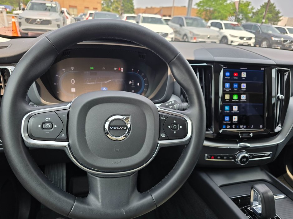 2024 Volvo XC60 CORE DARK THEME-26