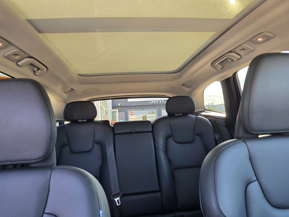 2024 Volvo XC60 PLUS DARK THEME-8