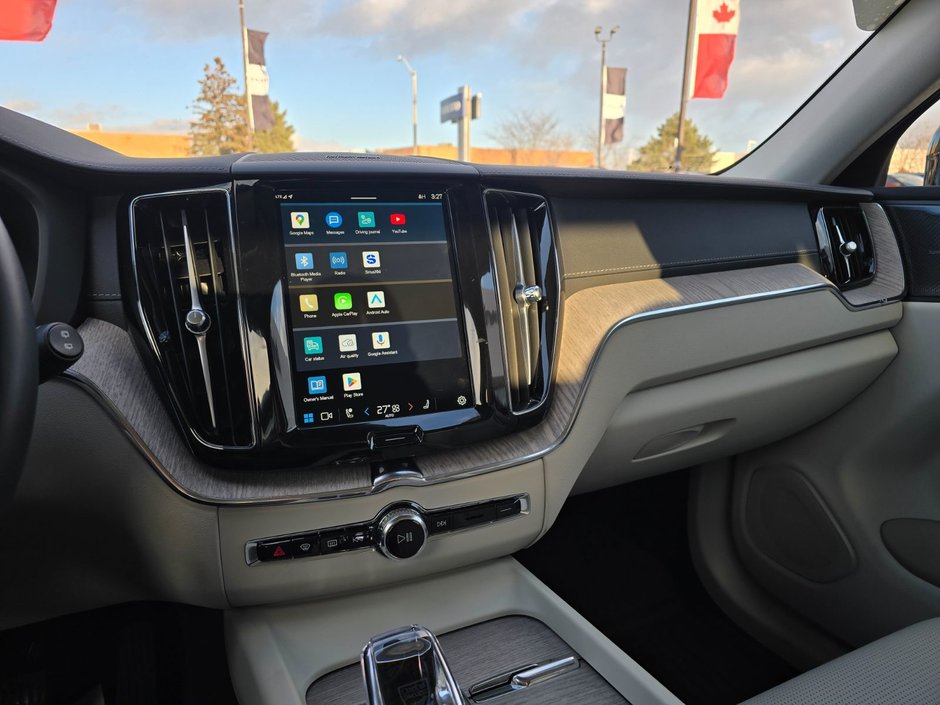 2024 Volvo XC60 ULTIMATE DARK THEME-27