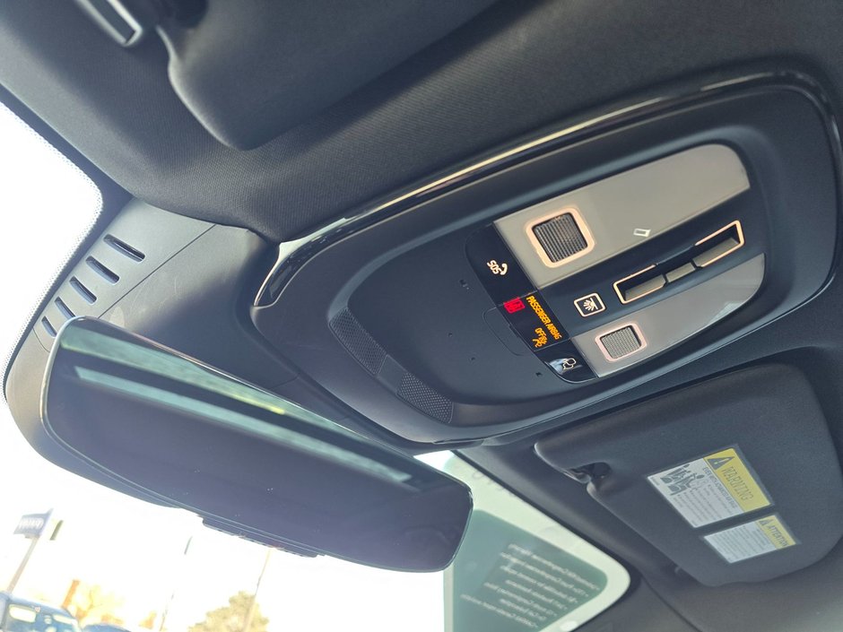 2024 Volvo XC60 PLUS DARK THEME-24