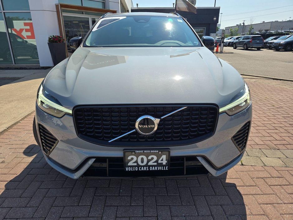 2024 Volvo XC60 CORE DARK THEME-3
