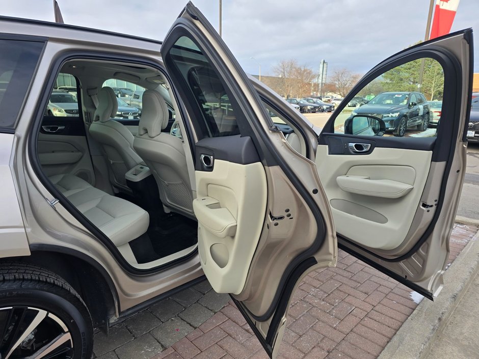 2024 Volvo XC60 PLUS DARK THEME-10