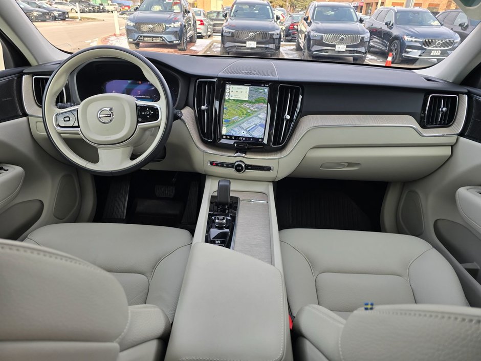 2024 Volvo XC60 PLUS DARK THEME-4