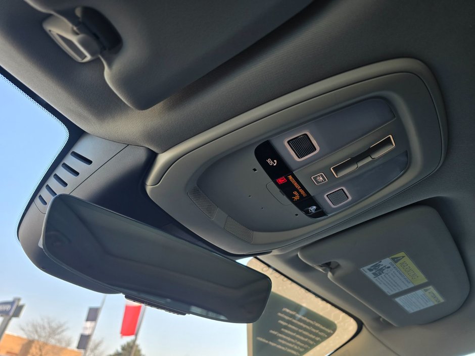 2024 Volvo XC60 PLUS DARK THEME-25