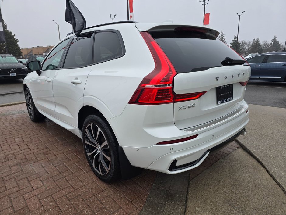 2024 Volvo XC60 PLUS DARK THEME-11