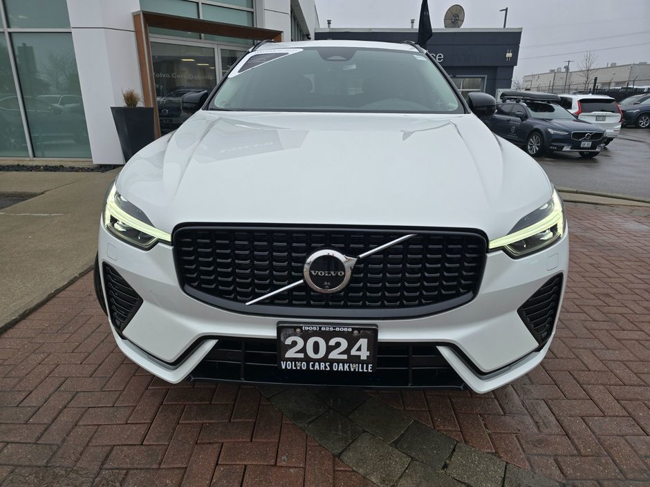 2024 Volvo XC60 PLUS DARK THEME-3