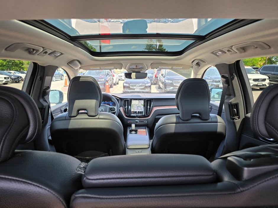 2024 Volvo XC60 PLUS DARK THEME-6