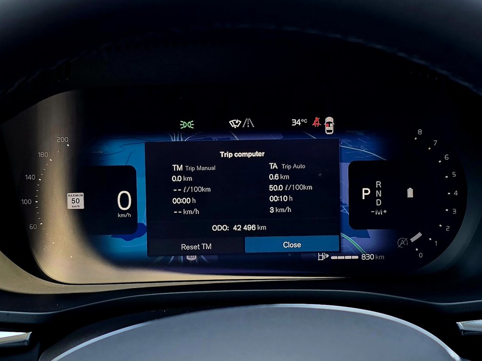 2024 Volvo XC60 PLUS DARK THEME-1
