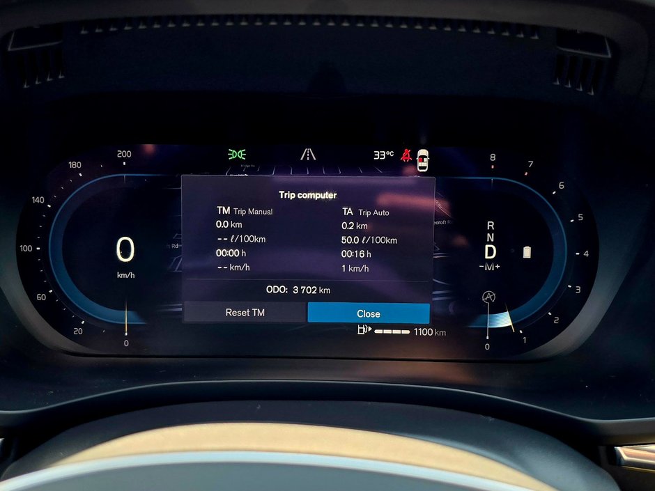 2025 Volvo XC60 CORE DARK THEME-1
