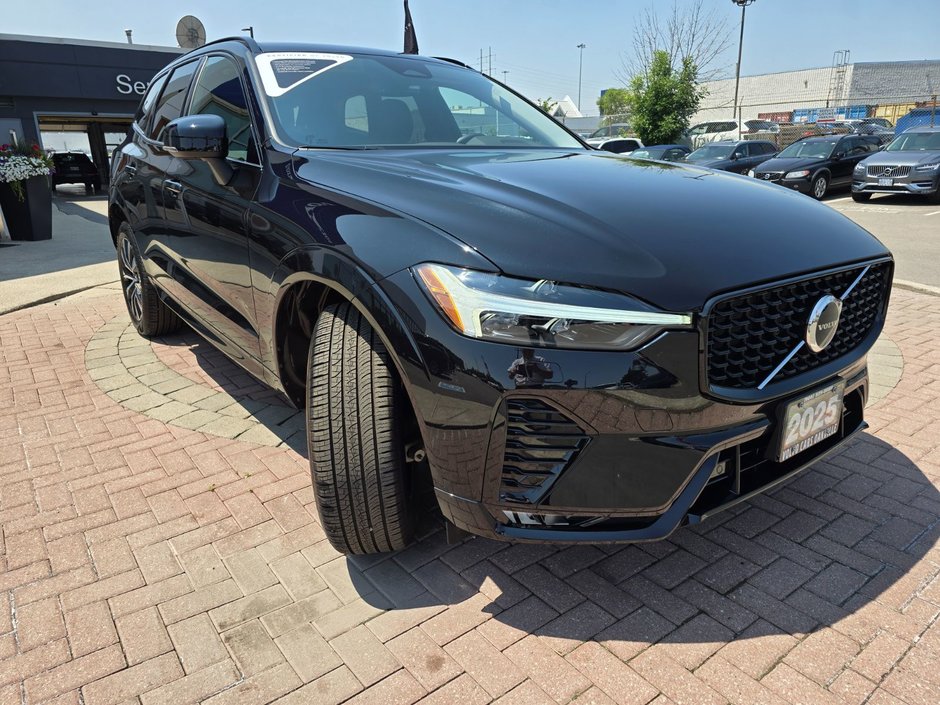 2025 Volvo XC60 CORE DARK THEME-5
