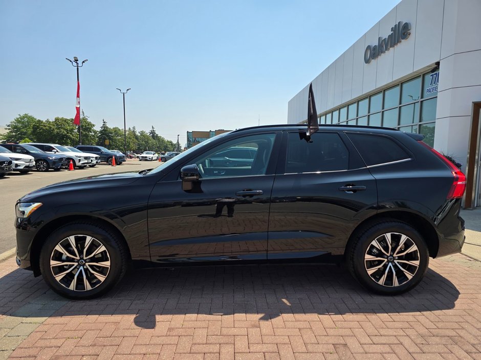 2025 Volvo XC60 CORE DARK THEME-9