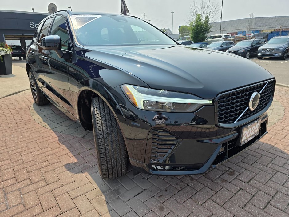 2025 Volvo XC60 CORE DARK THEME-5