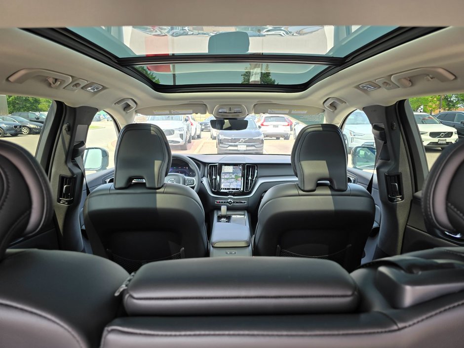 2025 Volvo XC60 CORE DARK THEME-6