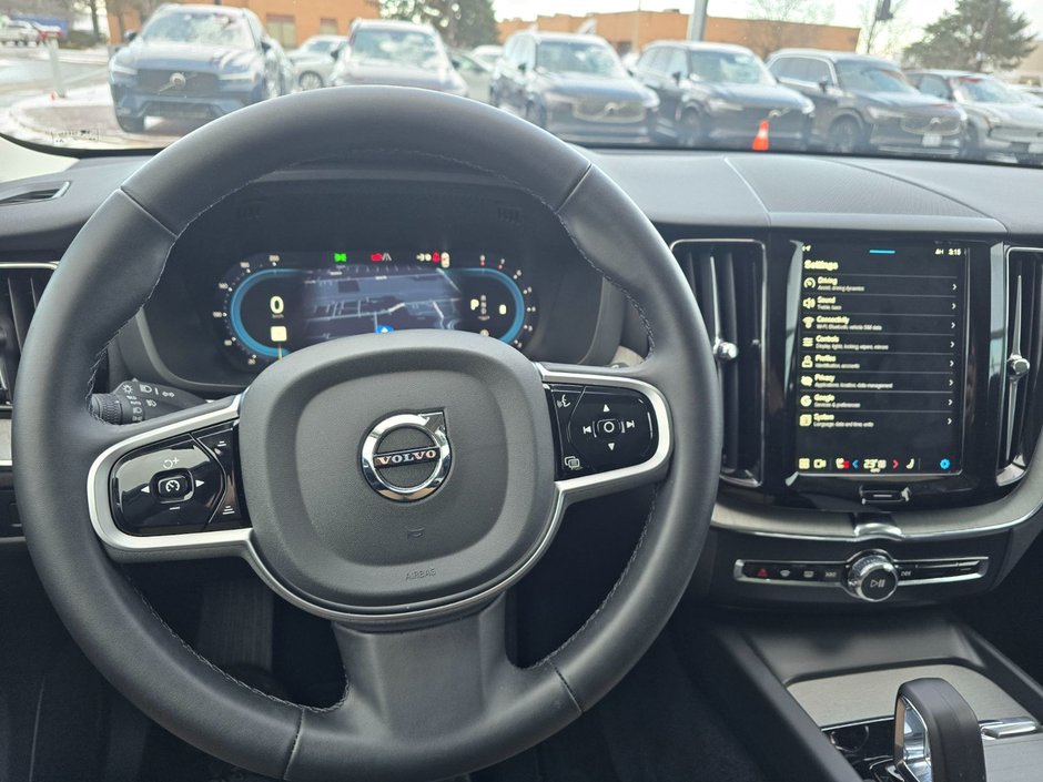 2025 Volvo XC60 PLUS DARK THEME-26