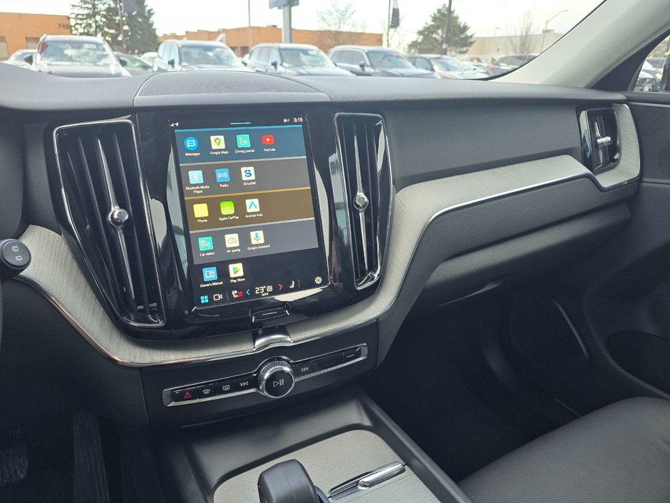2025 Volvo XC60 PLUS DARK THEME-27