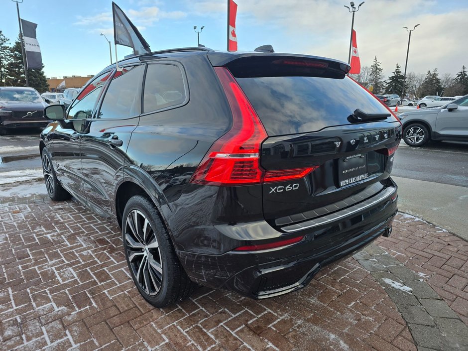 2025 Volvo XC60 PLUS DARK THEME-11