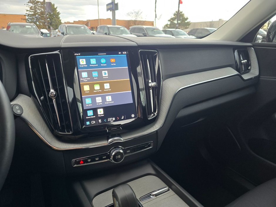 2025 Volvo XC60 PLUS DARK THEME-28