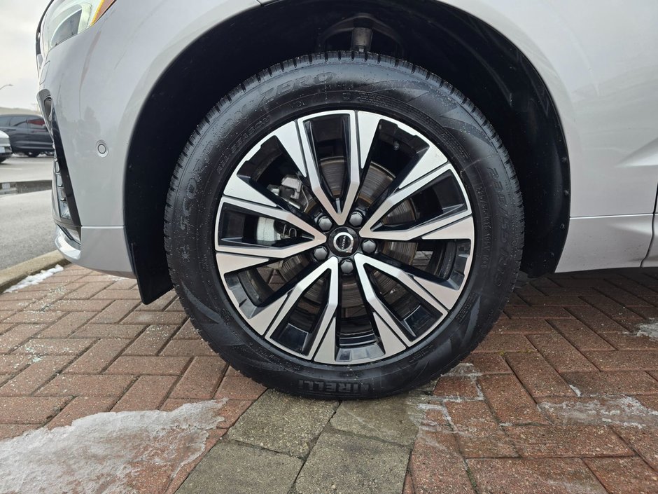 2025 Volvo XC60 PLUS DARK THEME-7