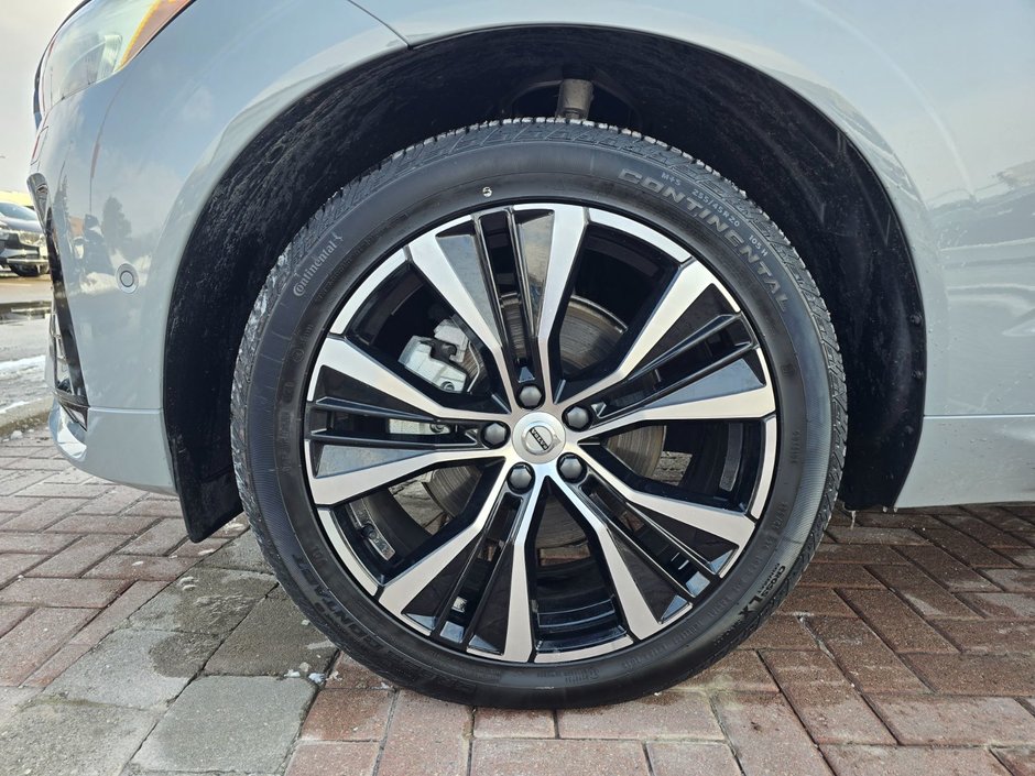 2025 Volvo XC60 PLUS DARK THEME-7