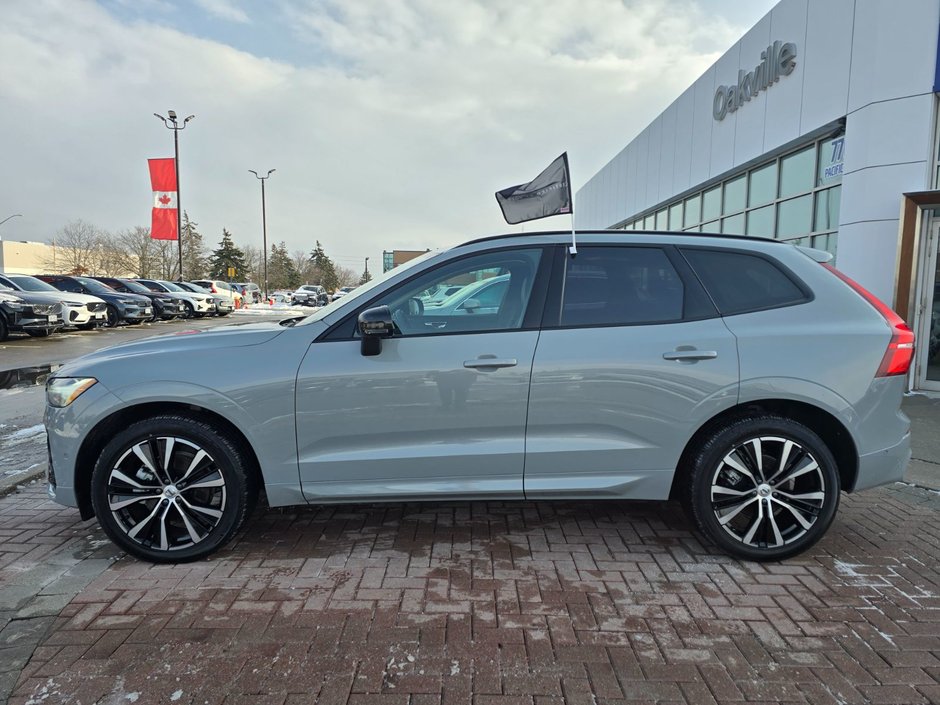 2025 Volvo XC60 PLUS DARK THEME-9
