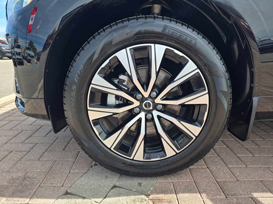 2025 Volvo XC60 PLUS DARK THEME-7