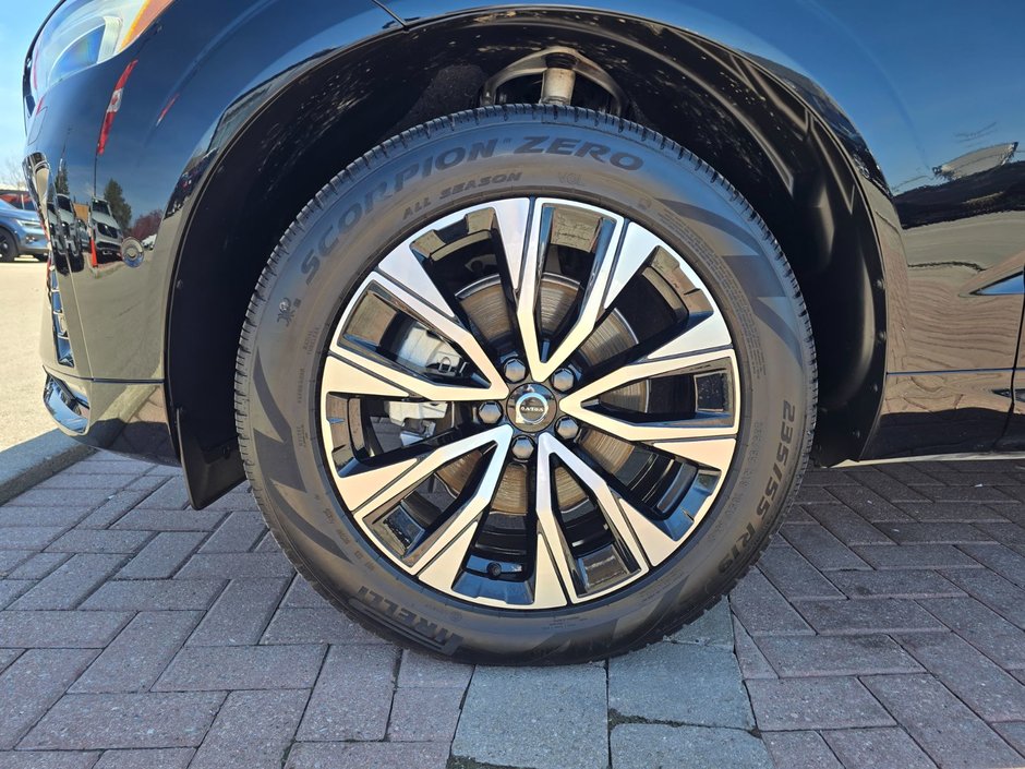 2025 Volvo XC60 PLUS DARK THEME-7