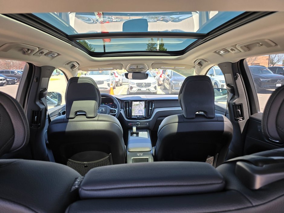 2025 Volvo XC60 PLUS DARK THEME-6
