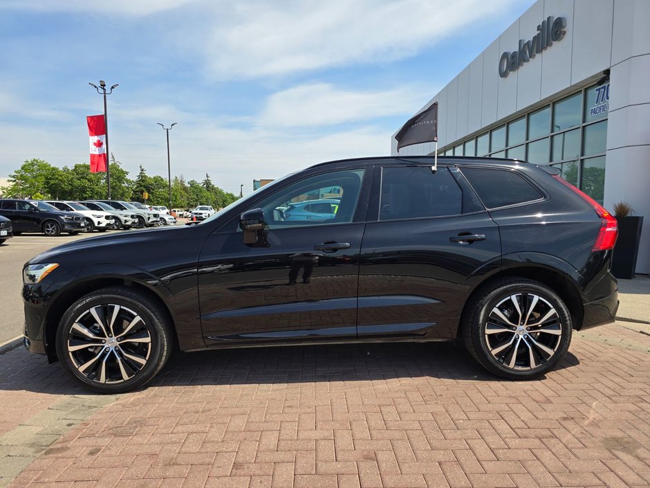 2025 Volvo XC60 PLUS DARK THEME-9