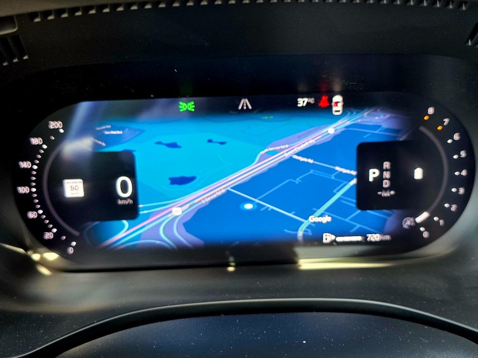 2025 Volvo XC60 PLUS DARK THEME-26