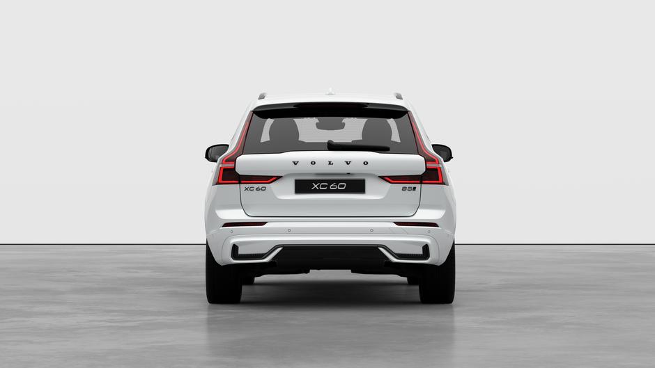 2026 Volvo XC60 Ultra Black Edition-5