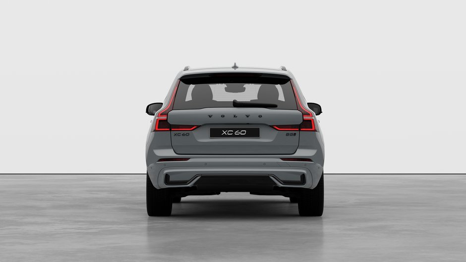 2026 Volvo XC60 Ultra Black Edition-5