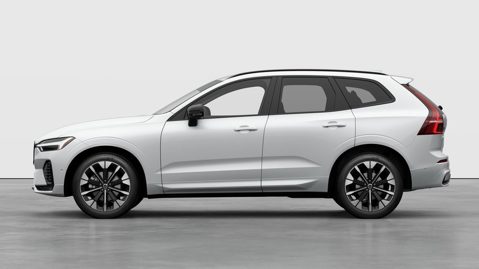 2026 Volvo XC60 Plus Dark Theme-7