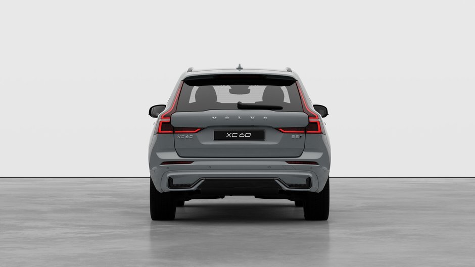 2026 Volvo XC60 Ultra Dark Theme-5