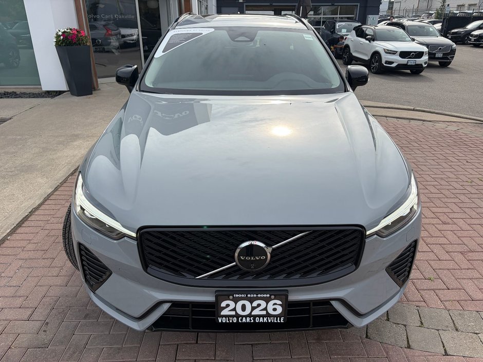 2026 Volvo XC60 PLUS DARK THEME-3