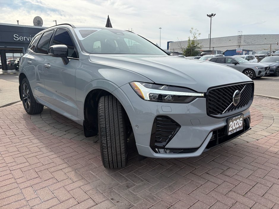 2026 Volvo XC60 PLUS DARK THEME-5