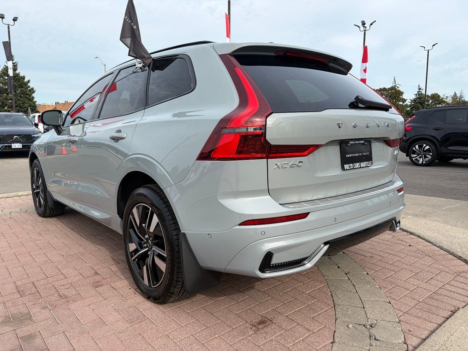 2026 Volvo XC60 PLUS DARK THEME-11