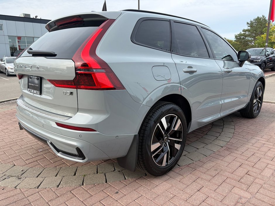 2026 Volvo XC60 PLUS DARK THEME-14