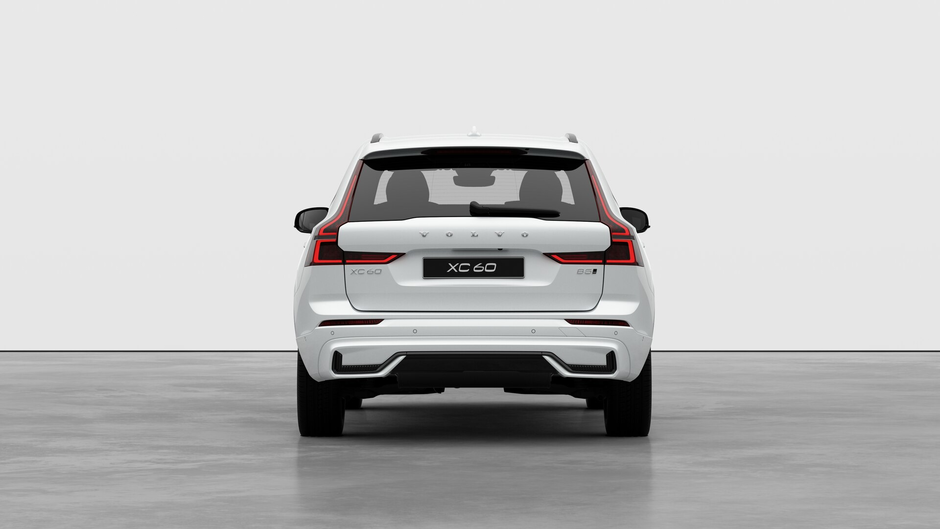 2027 Volvo XC60 Plus Dark Theme-5