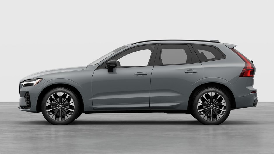2027 Volvo XC60 Plus Dark Theme-7
