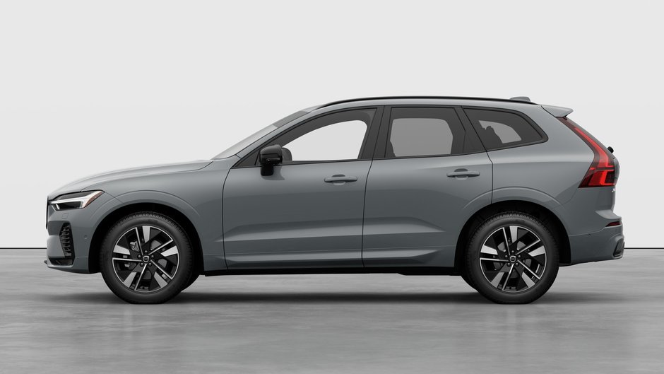 2027 Volvo XC60 Plus Dark Theme-7