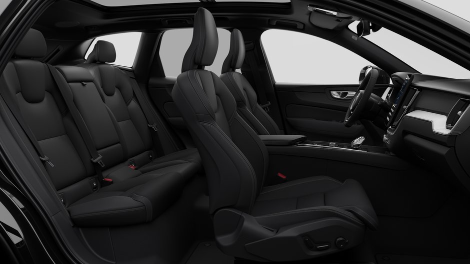 2027 Volvo XC60 Plus Black Edition-12