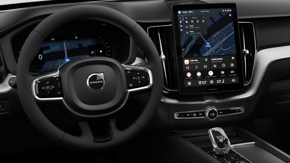 2027 Volvo XC60 Plus Black Edition-13